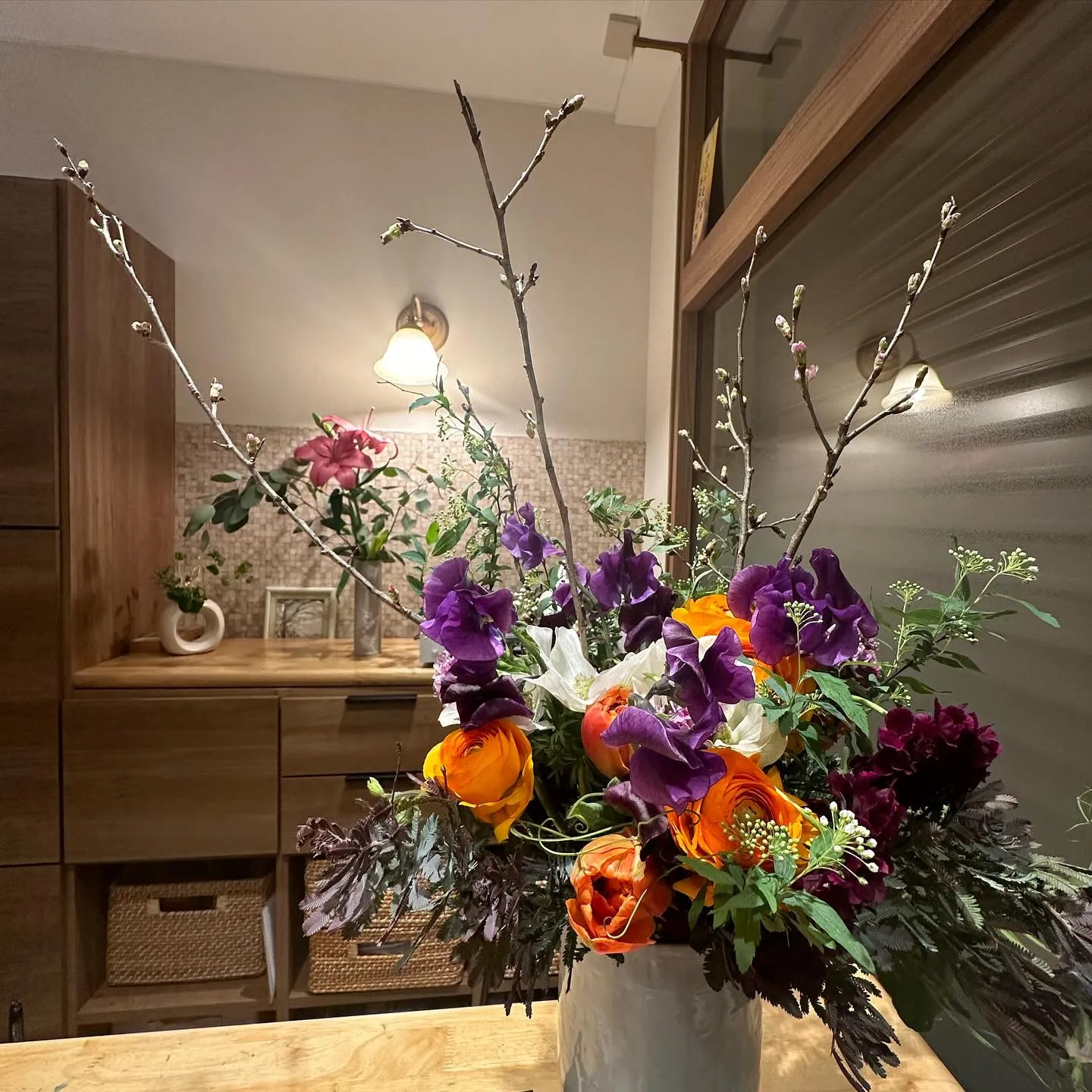 お気に入りのと言うより大好きな❤️花屋さんで還暦祝いの花束作...